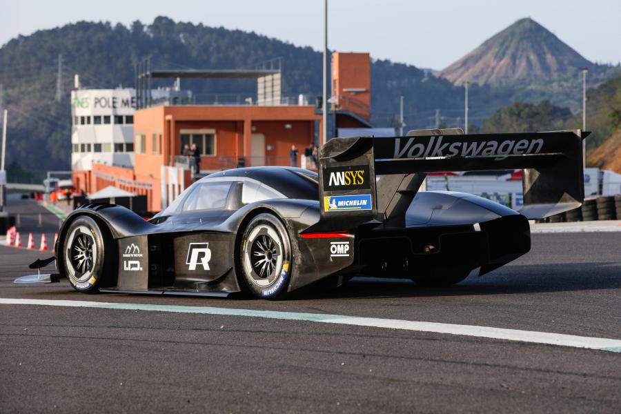  Volkswagen I.D. R Pikes Peak 2018 года  (фото 15 из 27)